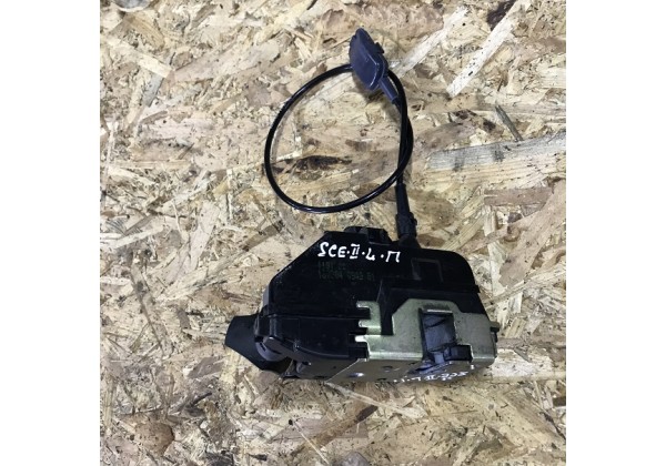 Замок лівої передньої дверки Renault Scenic 2, 4 контакта, 8200119122 *